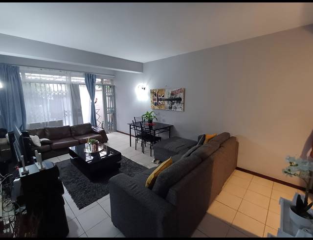 3 BEDROOM TOWNHOUSE RENTED IN BULWER